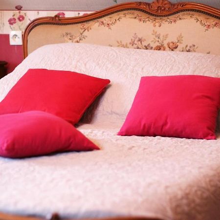 Les Renaudines Bed & Breakfast Château-Renault Room photo